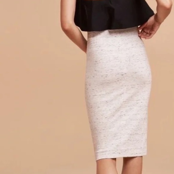 Wilfred Dresses & Skirts - Aritzia Wilfred Lis Skirt heather white size S